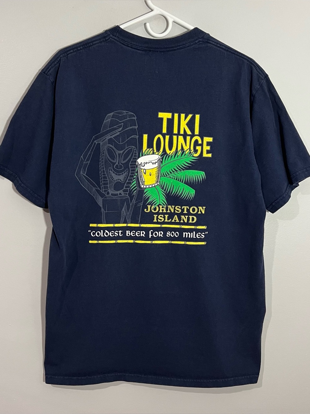 Vintage Johnston Atoll Island The Rock Tiki Blue Short Sleeve T-Shirt Mens Large